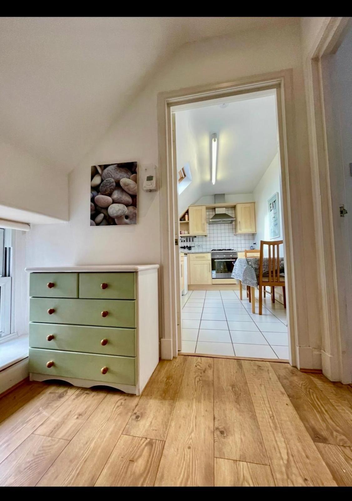 The Crows Nest Apartment Аймът Екстериор снимка